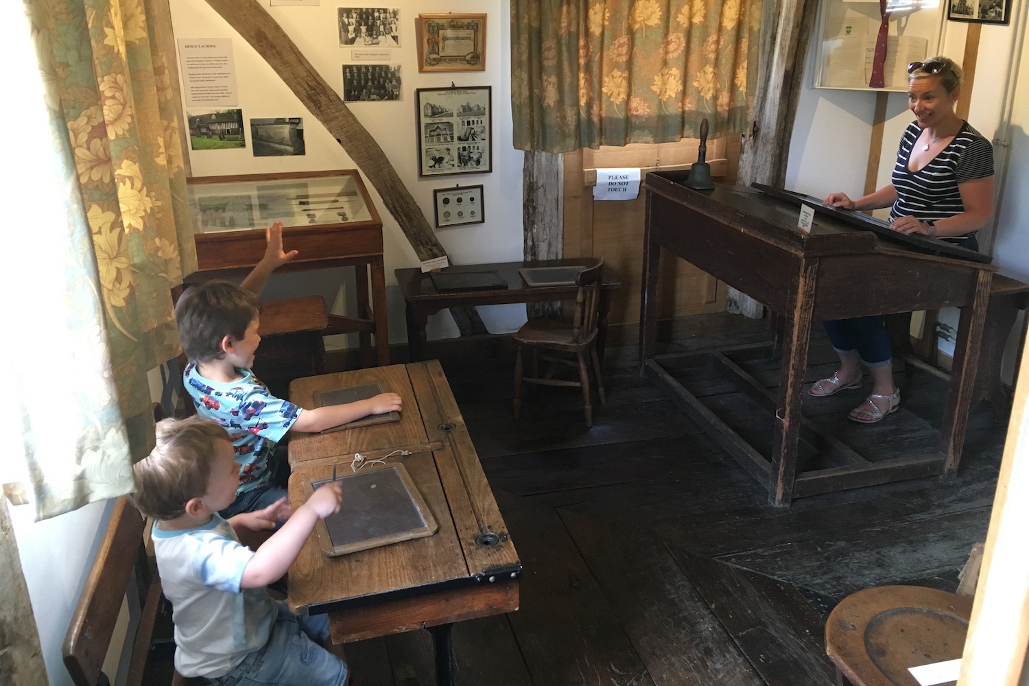 sissinghurst-castle-garden-2 Two young children and their mum playing together in Cranbrook Museum