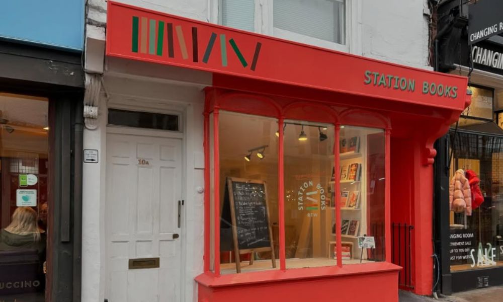 Station Books 1000×600