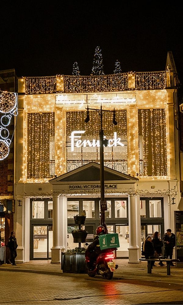 rvp-christmas Christmas lights on shopping centre